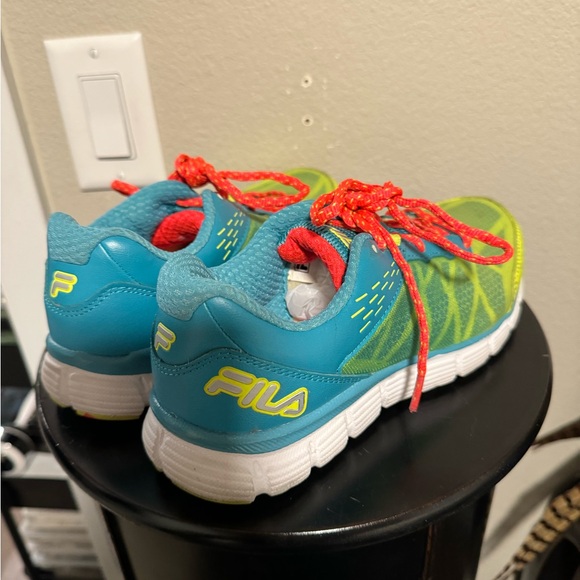 FILA neon sneakers-7 1/2 - Picture 3 of 7